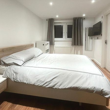 Spacious Private Room In Vibrant South London Thornton Heath Ngoại thất bức ảnh