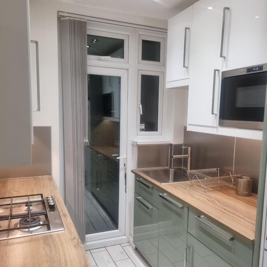 Spacious Private Room In Vibrant South London Thornton Heath Ngoại thất bức ảnh